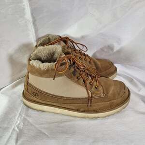 UGG Butte Suede and Canvas Shearling Lined Hiking Boots, size 10